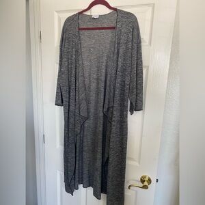 Like new LuLaRoe Shirley